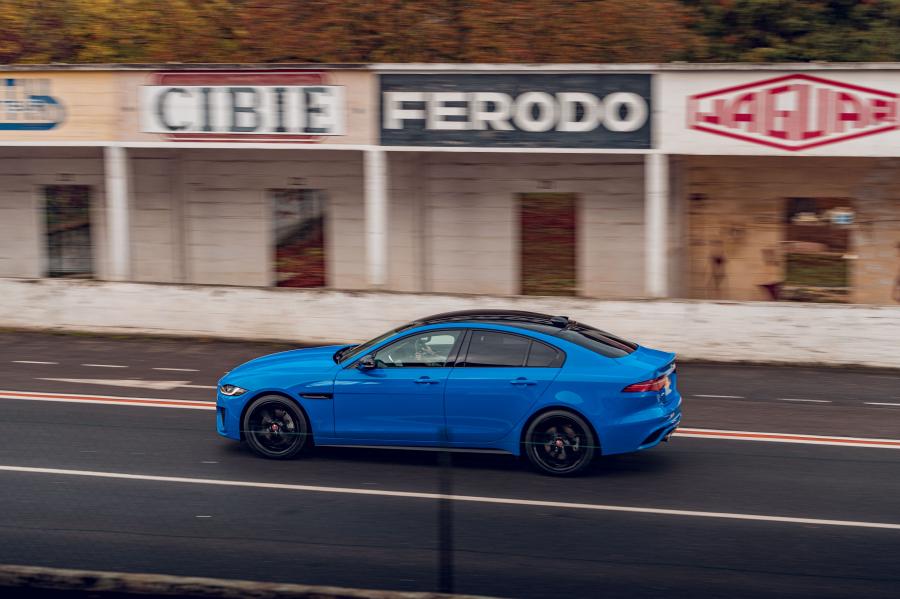  Jaguar XE R-Dynamic Reims Edition 2020 года  (UK) (фото 25 из 84)
